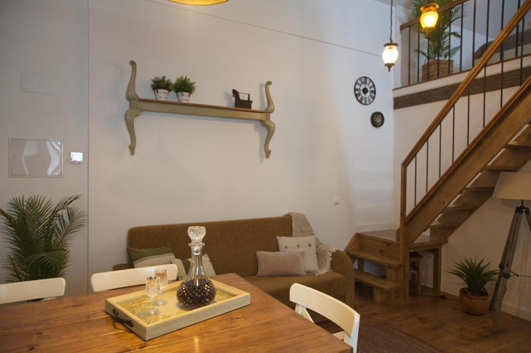 Cafofos Da Zeta Apartment Setubal